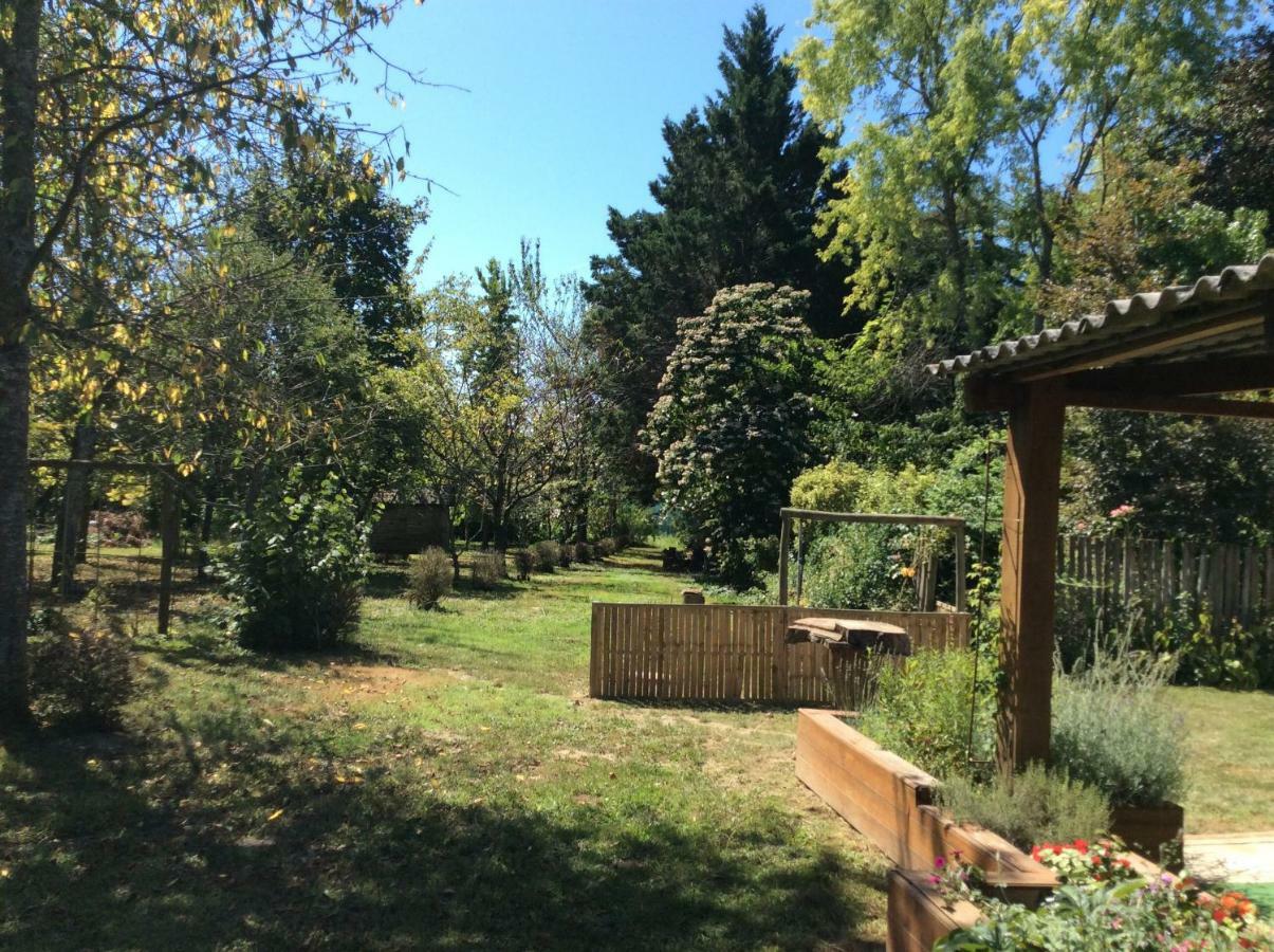 Gite De Cerisier Saint-Nicolas-de-la-Grave Екстериор снимка